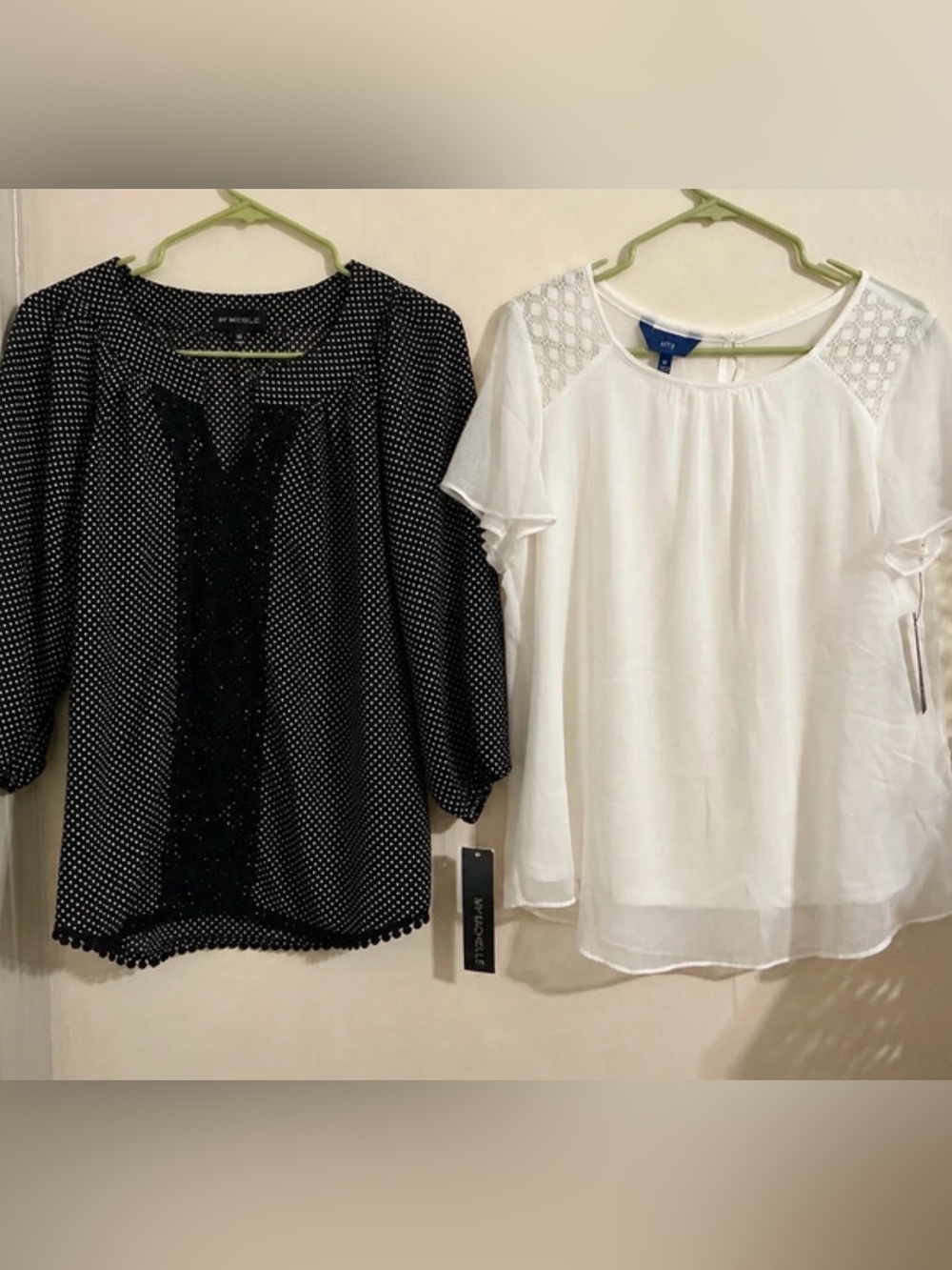 My Michelle Apt 9 Women’s Medium Blouse Top Lot of 2 NWT Lace Polka Dot